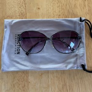 Kenneth Cole Women’s Purple Gradient Lens Sunglasses‎